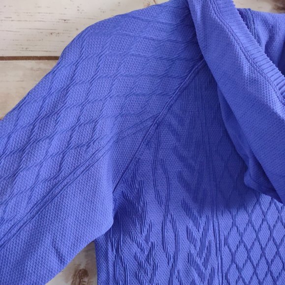 Lululemon Athletica Rest Less Hoodie Cable Knit Hooded Athletic Blue Top size 2 - Picture 7 of 8